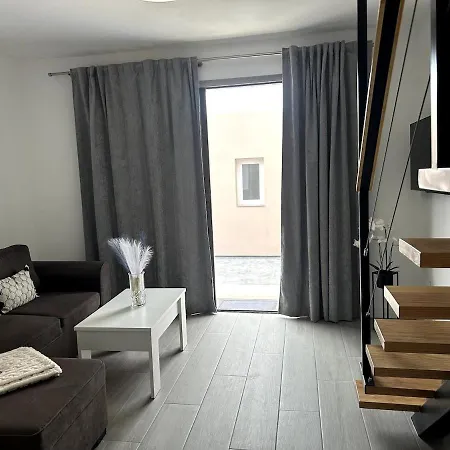 Skyview Duplex Con Vistas 360, Stevier *