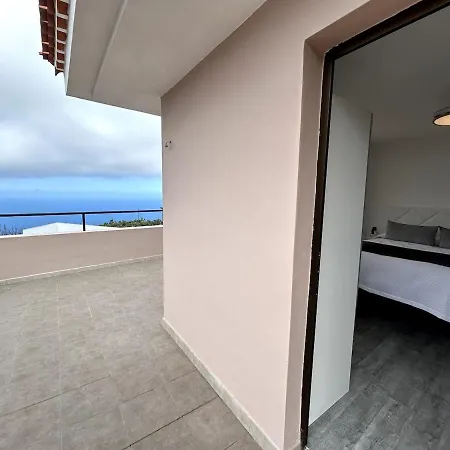 Skyview Duplex Con Vistas 360, Stevier アパート