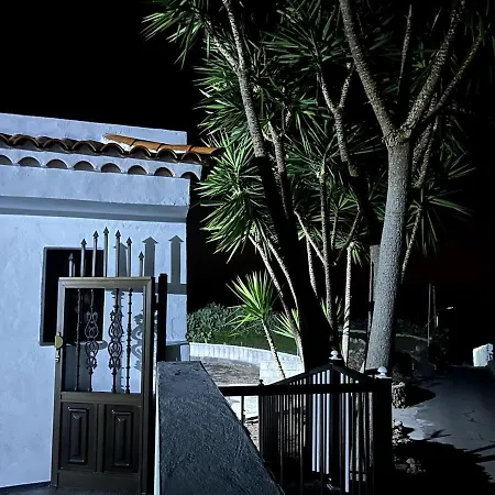 Skyview Duplex Con Vistas 360, Stevier アパート